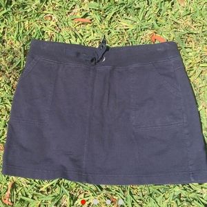 Y2KK NAVY SKIRT
